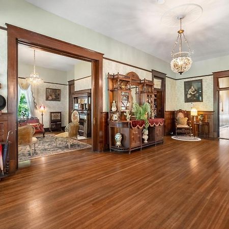 هاتييسبورغ Ross Mansion Bed & Breakfast المظهر الخارجي الصورة