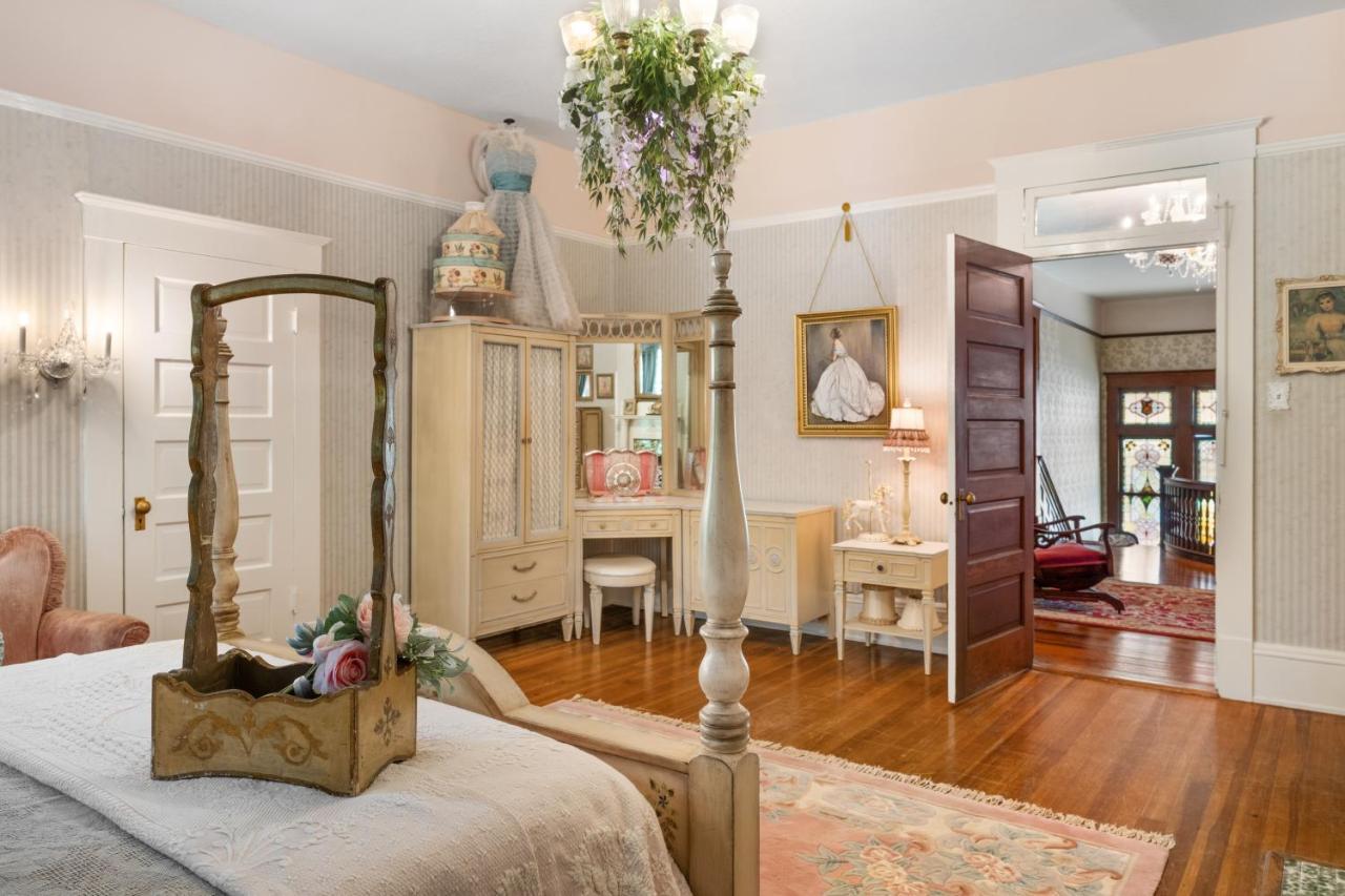 هاتييسبورغ Ross Mansion Bed & Breakfast المظهر الخارجي الصورة